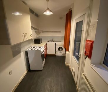 2 Bed Terraced House, Bonchurch St, LE3 - Photo 3