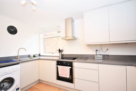 2 bedroom flat to rent, - Photo 4