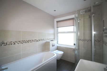2 bedroom house to rent Doods Road, Reigate, RH2 - Photo 3
