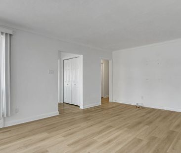 For Lease - 264 Michel Circle Unit# 2, Vanier and Kingsview Park, O... - Photo 1