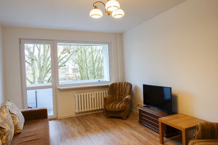 os. Książąt Pomorskich 2 pok. 46m2 2600 zł Ip. - Photo 3