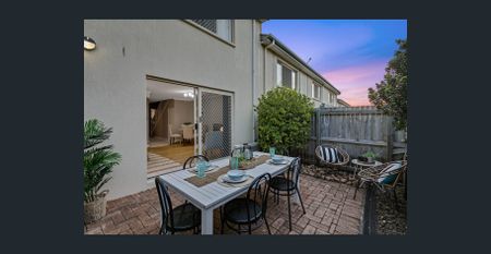 North-Facing & Private – A Peaceful Courtyard Retreat in Mooloolaba - Photo 3