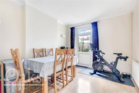 2 bedroom end of terrace house to rent - Photo 3