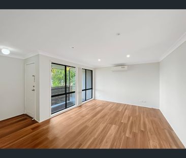 5 Traminer Place, Eschol Park, NSW 2558 - Photo 3