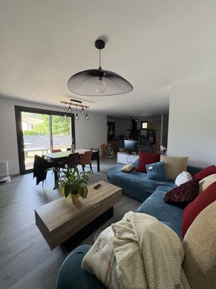 Location Maison 3 pièces 74m² ST AMANT TALLENDE 63450 - Photo 1