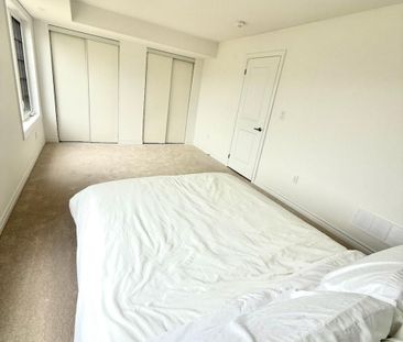 For Lease - 31 PUMPKIN CORNER Crescent Unit# #2, Barrie, Ontario - Photo 4