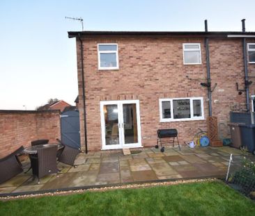 3 bedroom semi-detached house to rent - Photo 6