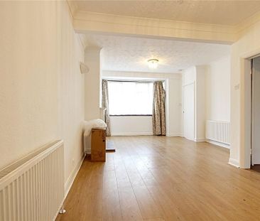 3 bedroom terraced house to rent - Photo 6