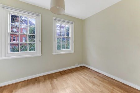 3 Bedroom Flat To Let - Photo 3