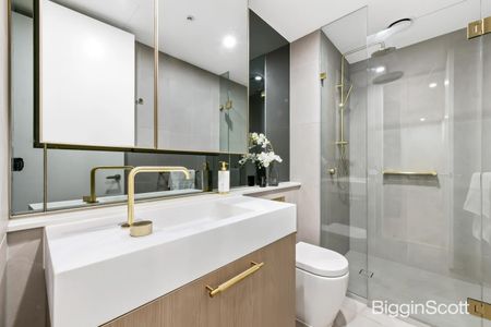 ONE-BEDROOM APARTMENT WITH CITY VIEWS IN SKY GARDEN - Photo 4