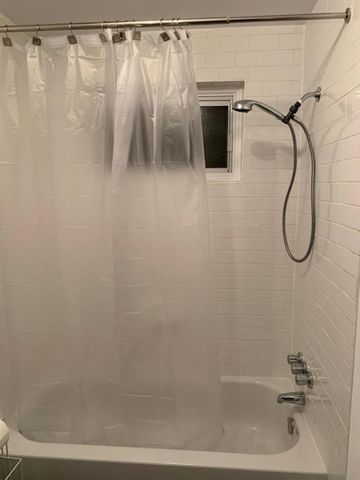 8711A Rue Barbeau, H1R 2N3, H1R 2N3, Montréal - Photo 4
