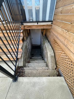 For Lease - 520 Cochrane Rd Road Unit# Lower, Hamilton, Ontario - Photo 1