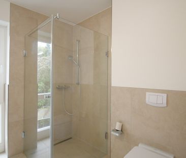 5980 - Attraktive Mietwohnung mit EBK und Balkon in ansprechender L... - Foto 1