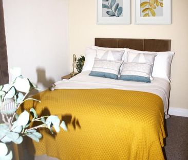 1 bedroom in a house share to rent - Photo 1