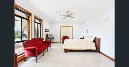 Grand Family Living on 2.5 Acres - Photo 3