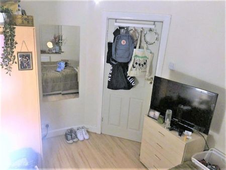 5 bedroom flat to rent - Photo 5