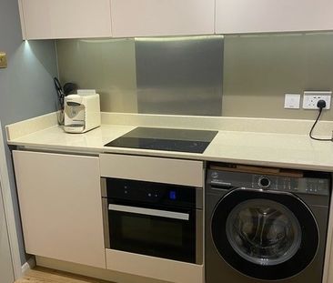 1 Bed Flat, Telegraph Place, E14 - Photo 6