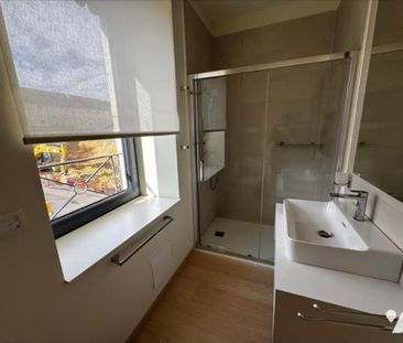 DOLE (39) T1 BIS meublé au 1er étage en parfait état - Photo 5