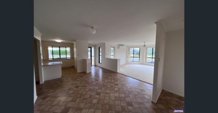 Quality Home, Quality Location - Photo 3