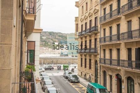 Alquiler de piso en Calle Euskal Herria - Photo 5