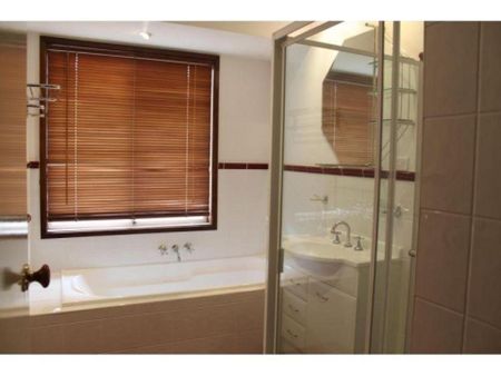 24 Serrata Place, Cordeaux Heights, NSW 2526 - Photo 3