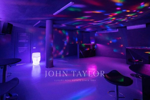 Luxury Villa for rent in Cap Martinet, Spain - Photo 1