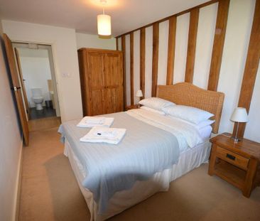 2 bedroom cottage to rent - Photo 2