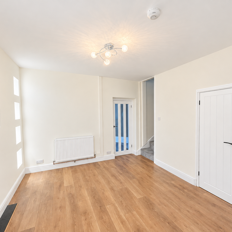 2 bedroom terraced house to rent - Photo 1