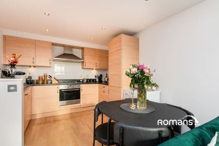 2 bedroom apartment to rent - Photo 5