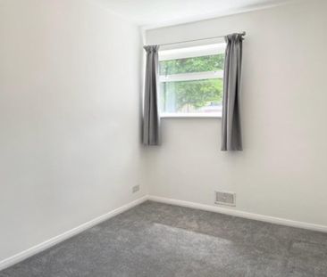 2 bedroom ground floor maisonette to rent - Photo 4