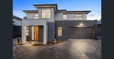 Stylish Townhouse in Superb Location - Photo 4