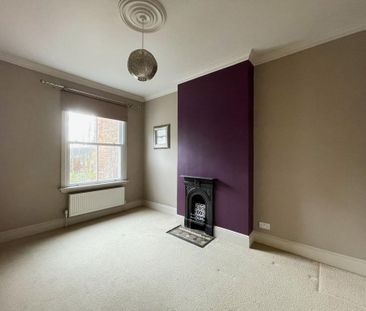 3 bedroom semi-detached house to rent - Photo 6