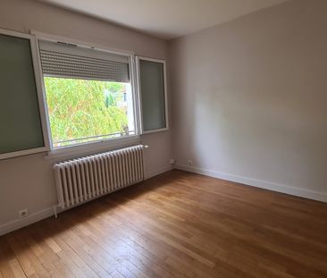 Location Appartement 3 pièces 90m² BRIVE LA GAILLARDE 19100 - Photo 2