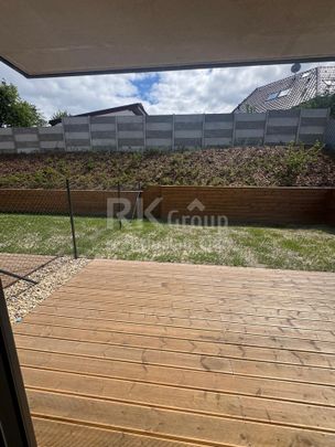 Pronájem bytu 1+kk a garsoniéry 38 m² - Fotografie 1
