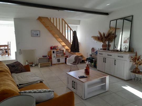 Location Maison 6 pièces 103m² - Photo 1