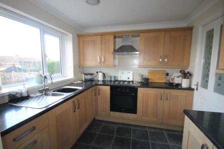 Richmond Avenue, TF2 7ES - £1,100 pcm - Photo 5