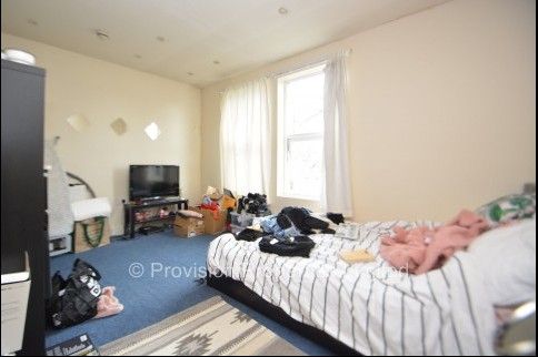 2 Bedroom Properties Meanwood - Photo 1