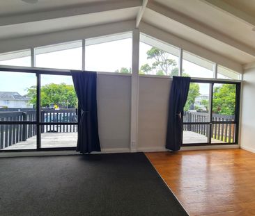 MANGERE - 3 bedroom house + 3 Brm and Office - Photo 1