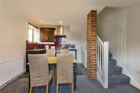 Well-presented 1 bedroom semi-detached property located in the popular Haxby Road/The Groves area, close to Nestle, City Centre & York Hospital - Photo 5