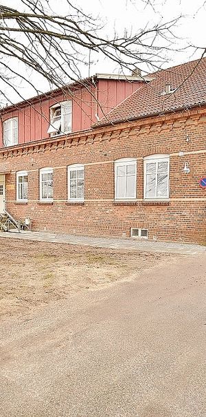 Bruksgatan, Genevad - Photo 1