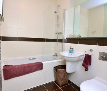 2 bedroom apartment to rent - Photo 1