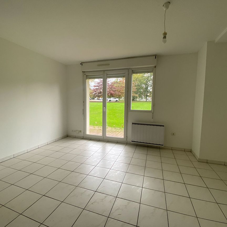 ALLEE DE LA CORNUE, T2 de 40m² avec terrasse et parking ! - Photo 1