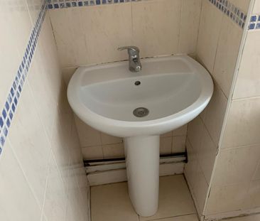 Room in a Shared Flat, Sherfield Gardens, SW15 - Photo 4