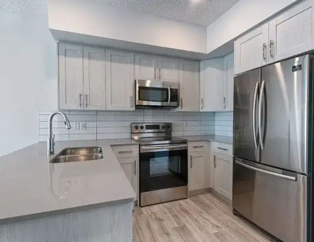 3 Bedroom Townhouse in Orchards!! | 2743 Orchards Road Southwest, Edmonton - Photo 1