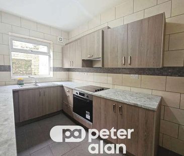 Neath Road, SA6 - Photo 3