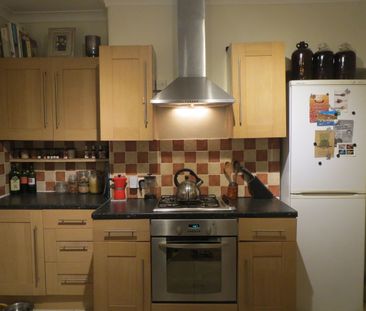 1 Bed Flat, Cornwallis Road, E17 - Photo 5