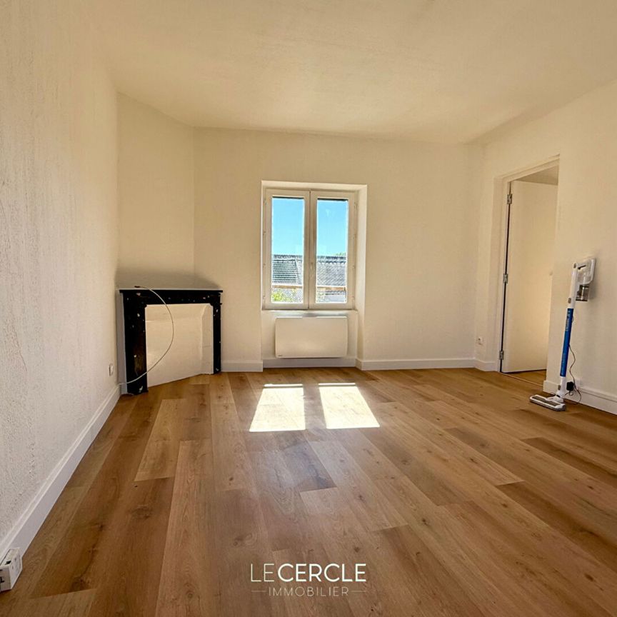 Appartement Thiers sur Thève T2 30 m2 chambre + Mezzanine, - Photo 1