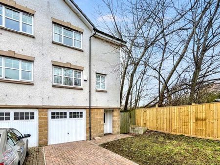 4 bed terraced house to rent in TS17 - Photo 2