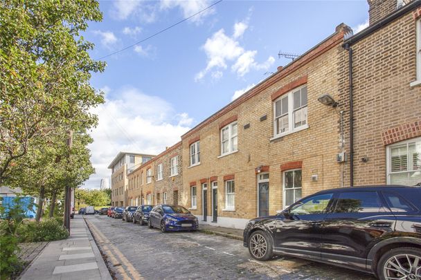 Douro Street, Bow, London, E3 2TS - Photo 1