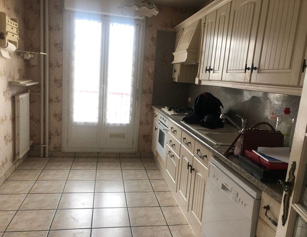 QUIMPER 4 pièces 79.19m2 garage + cave + balcon + ascenseur - Photo 1